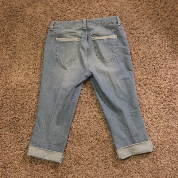 Denim Capris - Picture 2 of 8